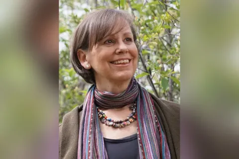 Carolyn Gery Headshot